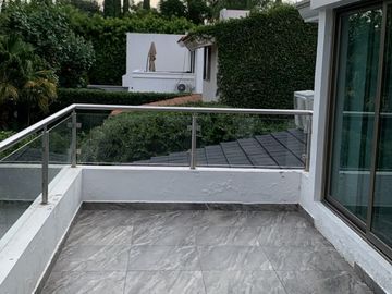 HERMOSA RESIDENCIA EN RENTA EN VALLE REAL