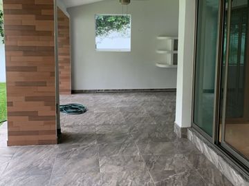 HERMOSA RESIDENCIA EN RENTA EN VALLE REAL