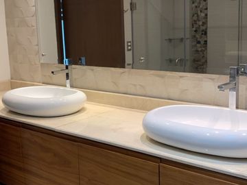 HERMOSA RESIDENCIA EN RENTA EN VALLE REAL