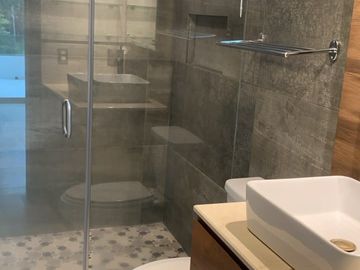 HERMOSA RESIDENCIA EN RENTA EN VALLE REAL