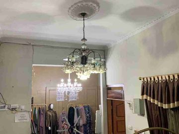 Rumah Kost 2lt Aktif 12Kt Belakang Kampus UNS