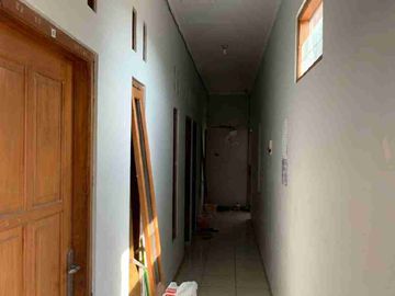 Rumah Kost 2lt Aktif 12Kt Belakang Kampus UNS