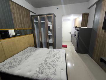 Apartemen Cornell Studio Lantai 10 Full Furnished Lengkap