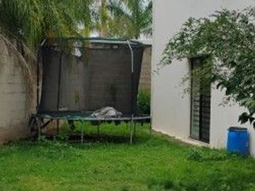 CASA EN VENTA FRACC EL CAMPESTRE RESIDENCIAL EN ESQUINA 3 RECAMARAS JARDIN