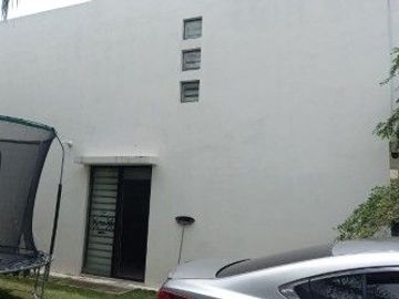 CASA EN VENTA FRACC EL CAMPESTRE RESIDENCIAL EN ESQUINA 3 RECAMARAS JARDIN