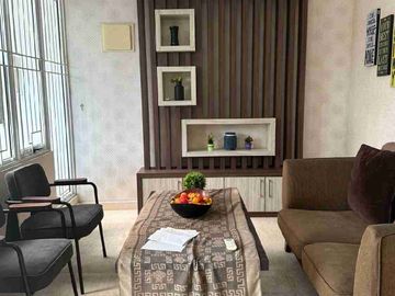 jarang ada fully furnished rumah disewakan di Lebak bulus jakarta selatan