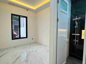 Rumah baru siap huni dekat tol jagakarsa