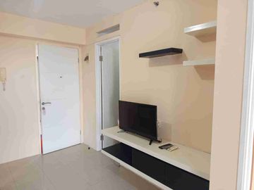 Apartemen Siap Huni free IPL tipe 2bedroom furnished tower flamboyan lt. 28 Bassura City