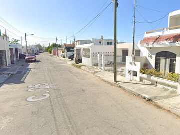 CASA EN REMATE EN SANTA MARÍA, MÉRIDA
