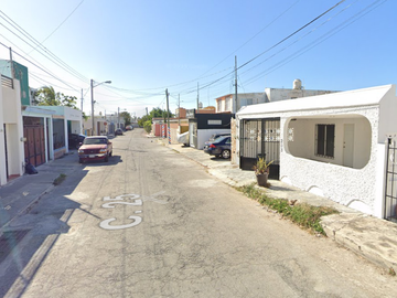 CASA EN REMATE EN SANTA MARÍA, MÉRIDA