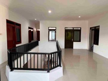 Murah Baru Renov Hanya 5 Menit Dari Raya Merr Rungkut