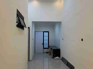 dijual rumah Baru Gress sisa 1 unit lokasi Wonorejo setalan Rungkut Surabaya