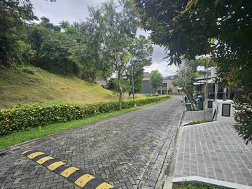 DIJUAL RUMAH SANGAT STRATEGIS DEKAT TOL DI PERUMAHAN PANDANARAN HILLS SEMARANG TIMUR