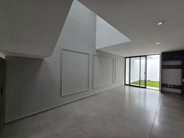 RENTA DE CASA EN MAYORAZGO DE 4 RECAMARAS