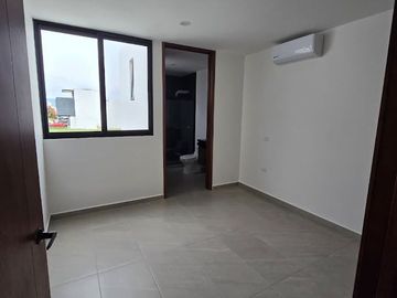 RENTA DE CASA EN MAYORAZGO DE 4 RECAMARAS