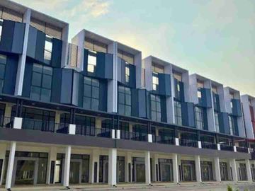 Ruko 3 lantai Summarecon Crown Gading SCG Bekasi Sewa Cepat