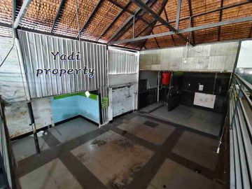 Di Sewakan Gudang Ex Showroom di Jatiwaringin Pondok Gede Jakarta Timur