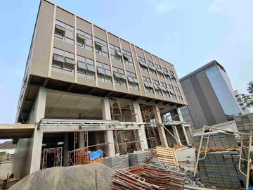 Disewakan Gedung Baru 4 Lantai Di Boulevard Gading Serpong, Bisa Utk Resto atau Kantor