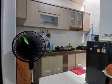 Dijual Rumah 2 lantai full renov siap huni di Kranggan Permai