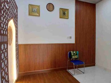 Dijual Rumah 2 lantai full renov siap huni di Kranggan Permai