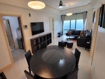 2Bedroom with Parking BGC Condo For Rent Bellagio Towers Burgos Circle Forbestown near One McKinley Pacific Plaza St Lukes Hospita Shangrila Serendra