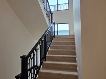 Rumah Brand New Classic Gaharu Cipete Cilandak Jaksel