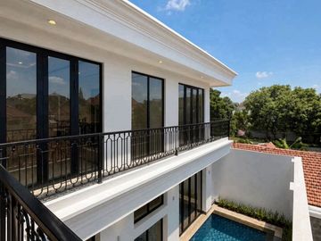 Rumah Brand New Classic Gaharu Cipete Cilandak Jaksel