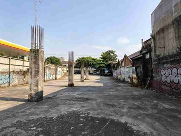 Sewa Lahan Komersial Pinggir Jalan Depok 2 – 815 m² Strategis