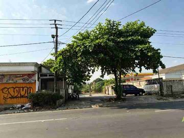 Sewa Lahan Komersial Pinggir Jalan Depok 2 – 815 m² Strategis