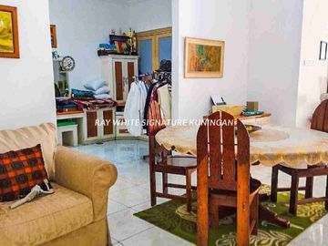 Dijual Rumah Lokasi Tenang di Jl Cempaka Putih Tengah Area Bebas Banjir