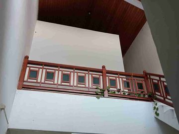 ruko 2 lantai di harapan indah bekasi