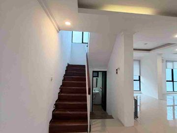 DIJUAL & DI SEWAKAN RUMAH DI PURI BINTARO, TANGERANG SELATAN
