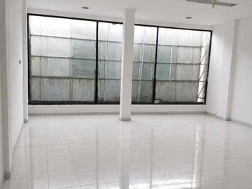 Ruko 3 lantai strategis di pinggir jalan raya di pademangan timur jakarta utara