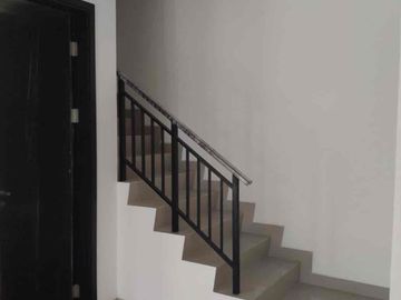 Dijual rumah PIK2