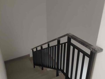Dijual rumah PIK2