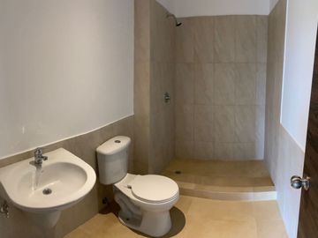 DEPARTAMENTO EN PLANTA BAJA-3 DORMITORIOS!!
