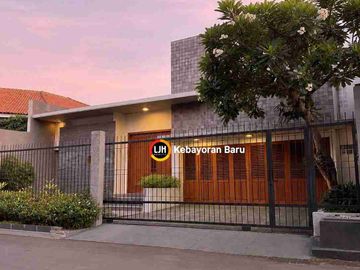 Dijual Rumah Siap Huni dengan Private Pool di Kemang, Jakarta Selatan