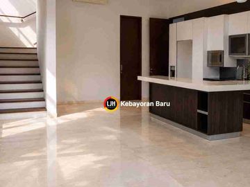 Dijual Rumah Siap Huni dengan Private Pool di Kemang, Jakarta Selatan