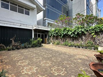 Dijual Rumah KH Hasyim Ashar Jakarta Pusat, LT 956 m2, SHM