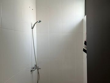 Dijual Rumah Modern 2 Lantai Plus 1 Ac Cluster Mahakam, Jakarta Garden City, Cakung, Jakarta Timur, 028