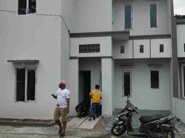 Rumah cash 2 lantai berkualitas lokasi sukahati cibinong