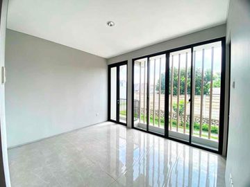 Disewakan rumah cluster z living di grand wisata bekasi