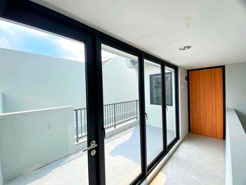 Disewakan rumah cluster z living di grand wisata bekasi