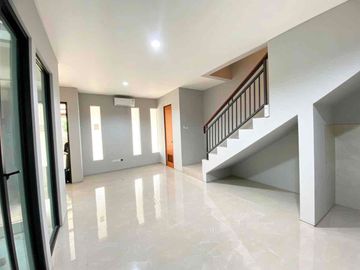 Disewakan rumah cluster z living di grand wisata bekasi