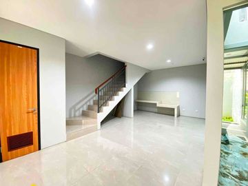 Disewakan rumah cluster z living di grand wisata bekasi