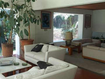 Casa y Departamento Independiente: Doble Oportunidad en Colonia Seattle