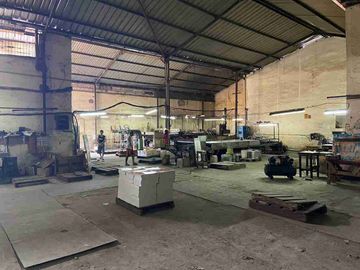 Jual MURAH Cepat GUDANG EX PABRIK PERCETAKAN

Bandengan , Jakarta Utara