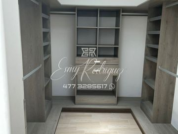 CASA EN RENTA, LOMBARDIA RESIDENCIAL; 3 REC. PRIVADA, 2 AUTOS, SIN MUEBLES.