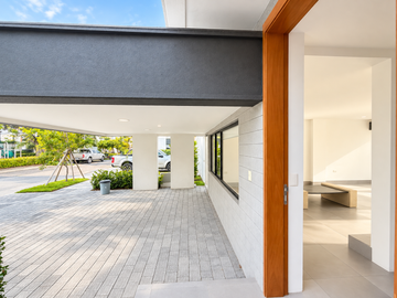 SE VENDE CASA DE 2 PLANTAS URBANIZACIÓN LA COSTA DE SAMBORODÓN