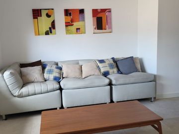 SE RENTA SUITE AMOBLADA FYBECA CUMBAYA US$680 MAS $50 CONDOMINIO